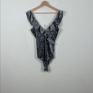 Timing Babydoll Elegant Gray Crushed Velvet Sleeveless V Neck Women's S Bodysuit